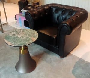 chesterfield sofa single seater black & quartz coffee table